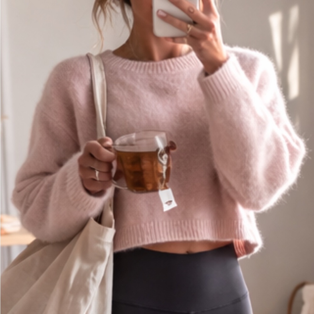 NAIF Light pink #balletcore crop sweater